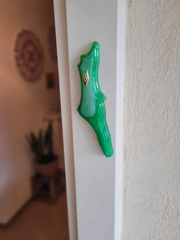 מזוזה ירוקה בסגנון ארץ ישראל